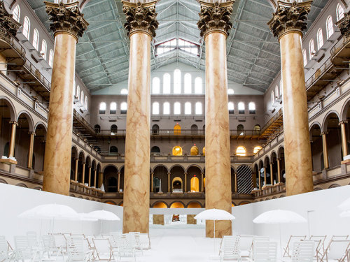 wnq-writers:  culturenlifestyle:A 10,000 Square Foot Ball Pit Located Within Museum Allows Visitors to Experience the Beach IndoorsBrooklyn-based experimental studio Snarkitecture uses almost one million recyclable translucent plastic balls to bring