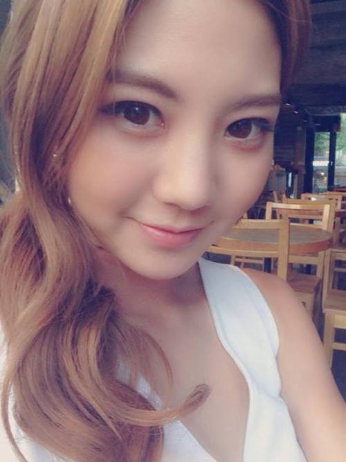 Lee Chae Eun - Selca