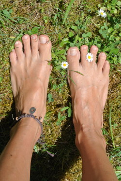 hippie feet