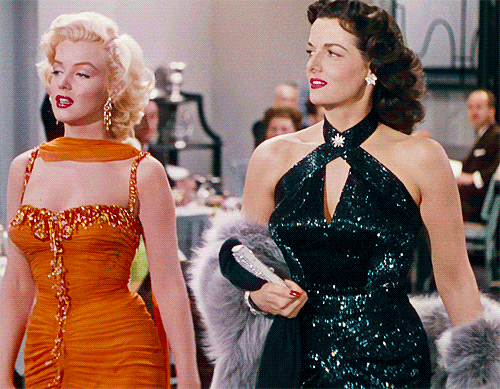 littlevintagedollie:  Marilyn Monroe and Jane Russell in Gentlemen Prefer Blondes