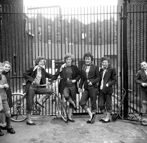 geeksofdoom: bobbycaputo: Rare Pics Of The Infamous ’50s London Girl Gang Photographed by Ken Russ