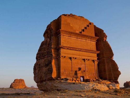 unrar: Nabataeans carved palatial tombs at Madain Salih. In 2008, UNESCO named Madain Salih a World 