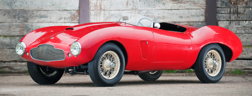 carsthatnevermadeitetc:  Aston Martin DB2/4 Spider, 1954, by Bertone. Designed by Franco Scaglione, chassis number 505 was originally commissioned by American industrialist, Stanley Arnolt. It was one of 3 similar spider versions made by Bertone