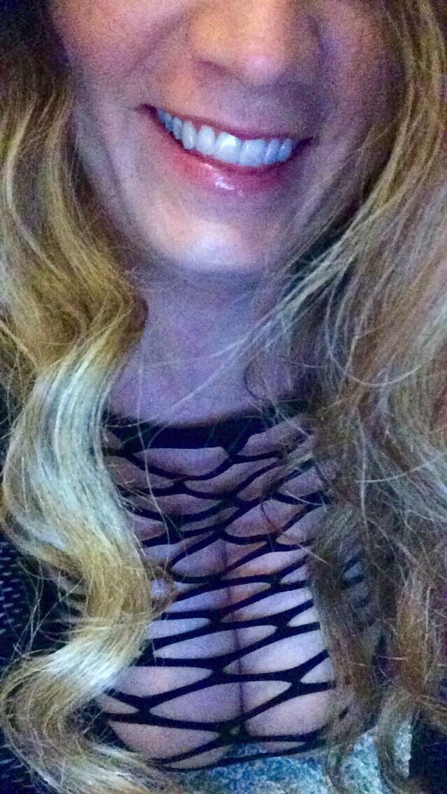 sensualphotography:  Ok promise last fishnet post for the day.