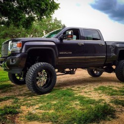 chinyunlighting:  @yabaschulle2 #alldieseldaily