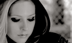 incredible-avril: “Dreams come true if you have the c o u r a g e to go after your