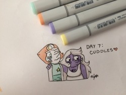 su-trashing:day 7: cuddles@fuckyeahpearlmethyst