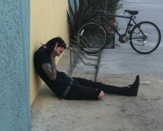 motionjessinwhite:  bands-will-consume-us:  Here we see the wild ‘Chris Motionless’