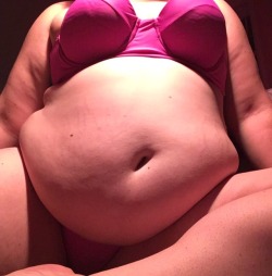 biggalsdoitbetter:  jesseyeah:  jesseyeah:  jesseyeah:  When you really face reality… someone has gotten fucking fat  Just reblogging my top post so far for the hell of it. Lots of stuffing lately, I should be posting more regularly again soon :)  