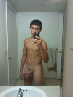 truckinboylover:  One of a set, one of my favs  Excellent taste!!! Hooray for first submission.