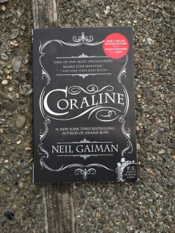 bibliobibul-i:  Coraline by Neil GarmanStarted: