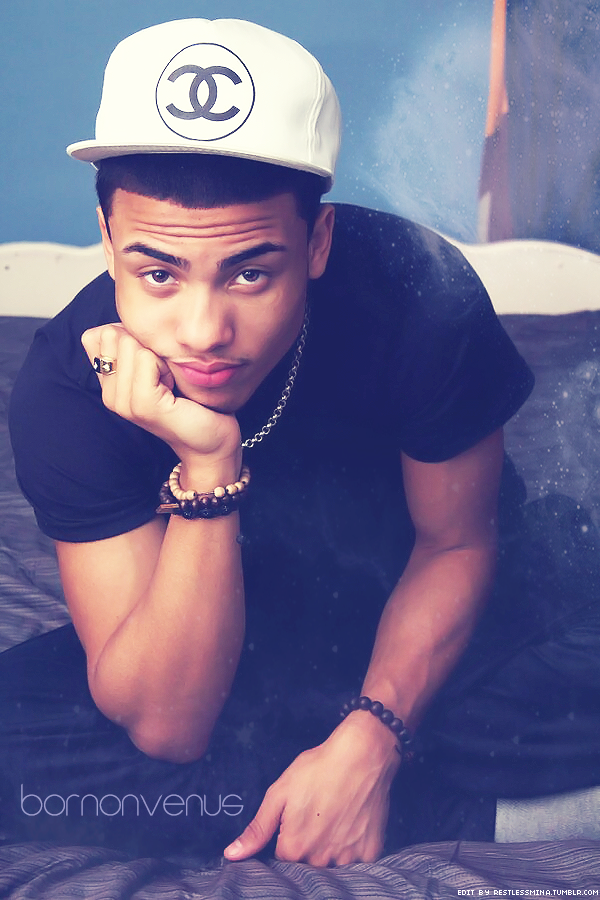 restlessmina:  this is MY edit.  (follow graham here) ♥ 