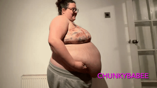 Porn chunkybabee:Eating like a piggy has turned photos
