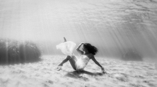 Porn Pics theonlymagicleftisart:  Underwater Photography