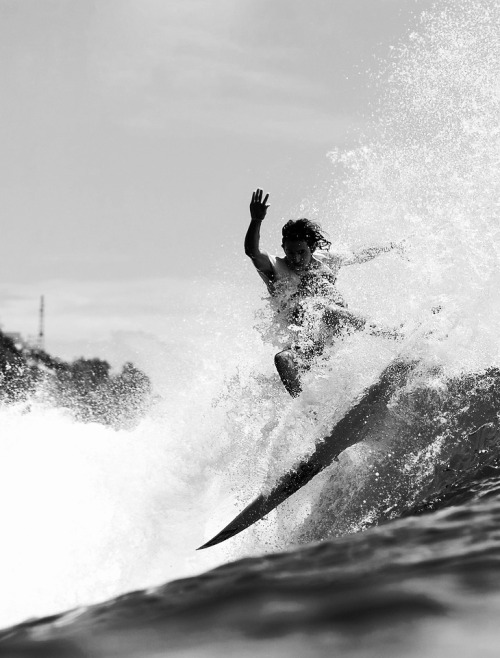 surf4living: crack ph: simon muirhead