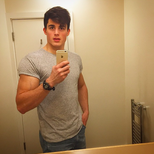 Porn Pics ede1959:Pietro Boselli