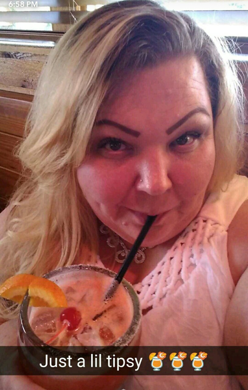 snappaheadz:  🌸 MytiltedHalo 🌸 getting her drink ON! 🍹🍹🍹🍹🍹🍹