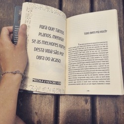 zonadeamor:  Que livro é esse? Alguém me diz, por favor