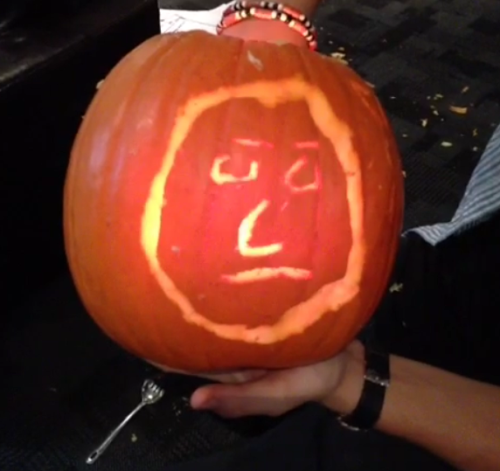assvvipe:  “Halloween” by Harry StylesArt in its purest form 