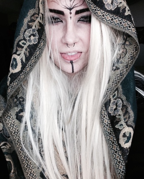 elvenking-mitya: “charming as ever, Inquisitor.” // Inquisitor closet-cosplay