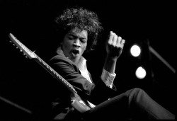 soundsof71:Jimi Hendrix, Paris, by Jean-Pierre