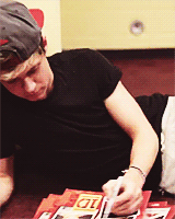 glossyma:      Niall + lying down     
