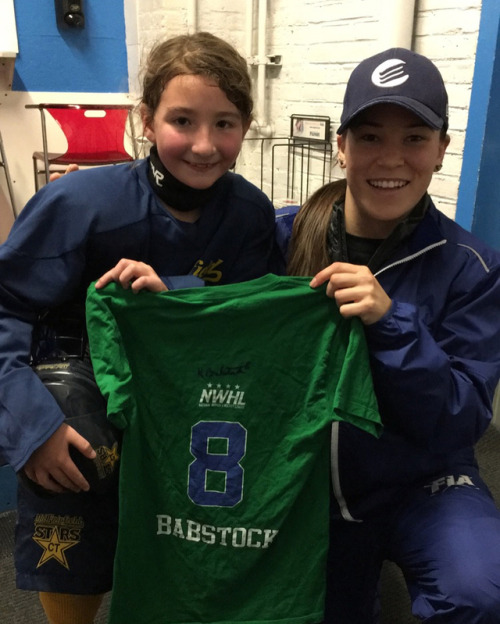yolowoho: bahbz8: When some of your biggest fans are your littlest fans #playfortheyouth #futuredraf