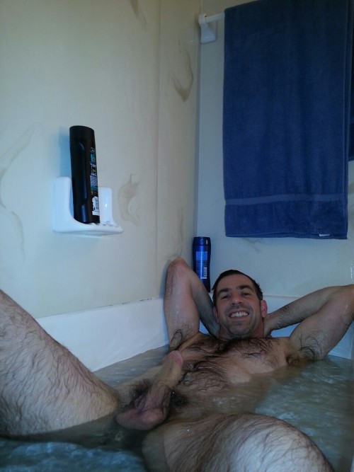 talldorkandhairy: wiscthor2: I took a bath this morning ;-) See more of me at wiscthor2.tumb