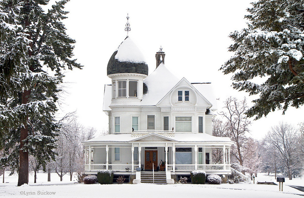 steampunktendencies: Snowy Victorian Houses 3 Snowy Victorian 1 &amp; 2 