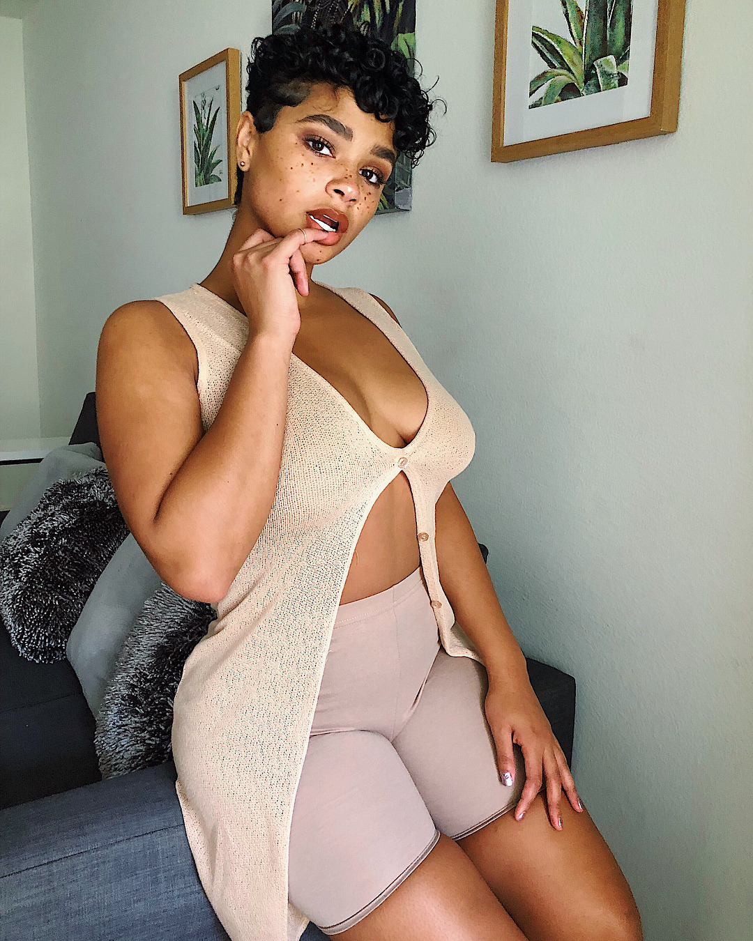 golden-browncrown:  Aiyanaa Lewis
