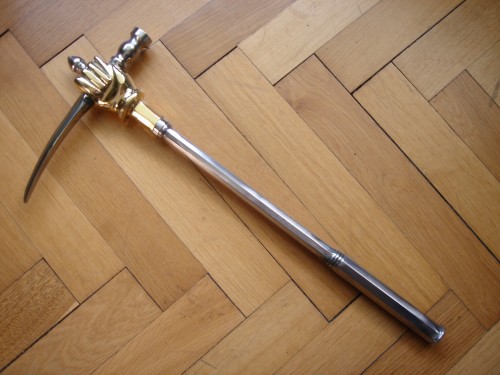 teadrunktailor:urnord:owloftherearburghs:Maces and the warhammers known as horseman’s pick.So 