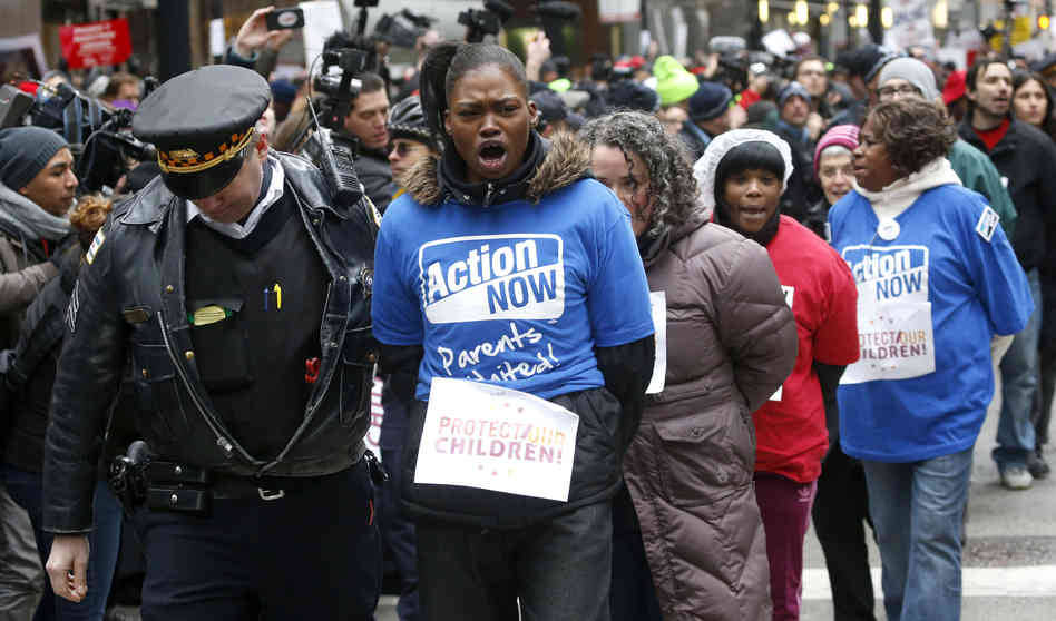 thepeoplesrecord:  Close corporate tax loopholes, not public schoolsApril 2, 2013