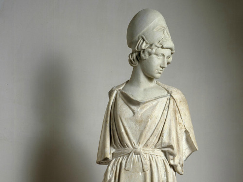 v-ersacrum: Statue of Athena from the beginning of the 1st century