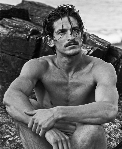 arutai:  Jarrod Scott by Mariano Vivanco