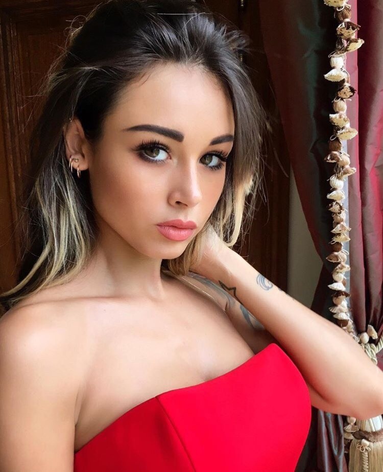 adzen96:  🌹💙😍