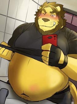 furradoxe:    Lanxus the chubby lion - by