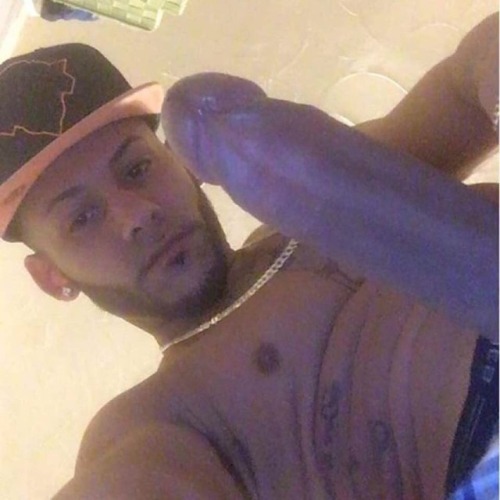 mrgamebear:  menlov:  sexyb0ypr:  Joshua boricua vive en New York.  Senda matraca.  Rico!