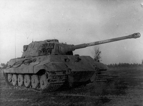 stukablr:Captured Königstiger