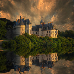 a-beautiful-twist-of-fate:  djferreira224:  Kingdom Of Desire by Philippe Sainte-Laudy on Flickr.  I want to live in a castle! Come get me my prince!!   I&rsquo;ll be in the tallest tower