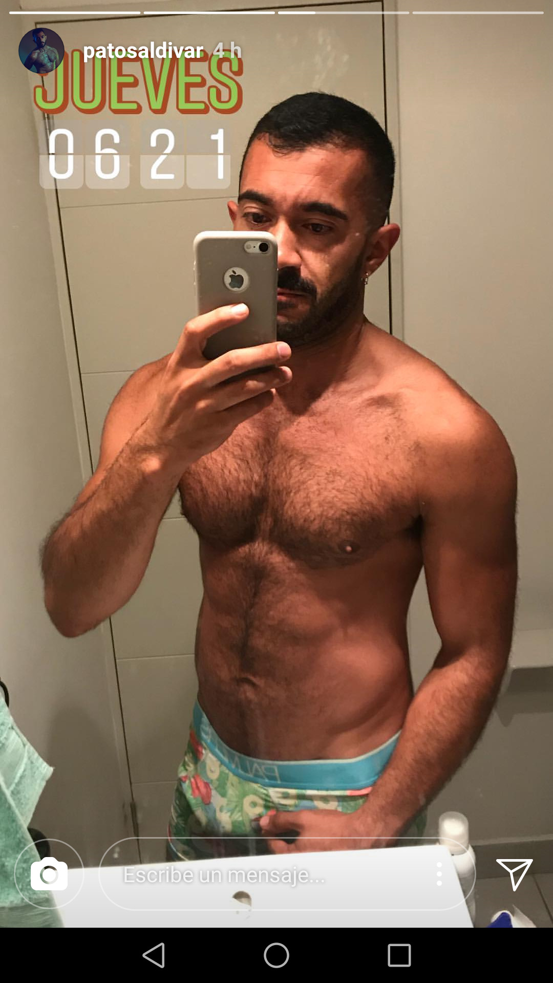 gayvina:  Rico macho porteño, Patricio Saldivar.