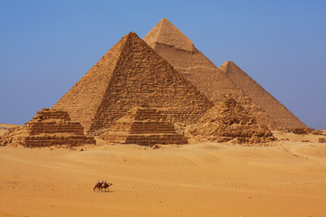 kimmybabygirl4deepbreeding:  As I walked through the ancient Egyptian burial site