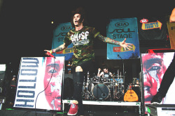 fvckingdemise:  Beau Bokan - blessthefall