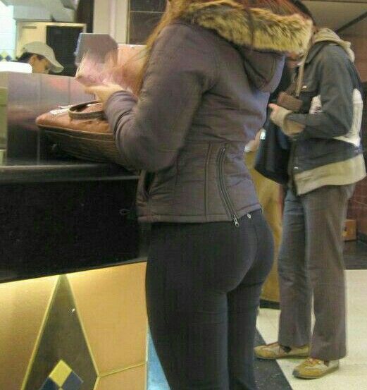 babezinyogapants:  Yoga Pants