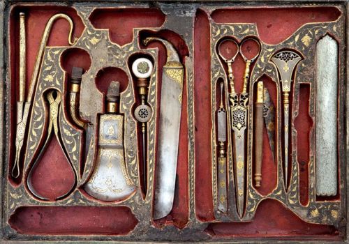 ghastlygrimgruesome: Surgical tools decorated w/gold overlay. Iran, 19th century. Courtesy of The Be