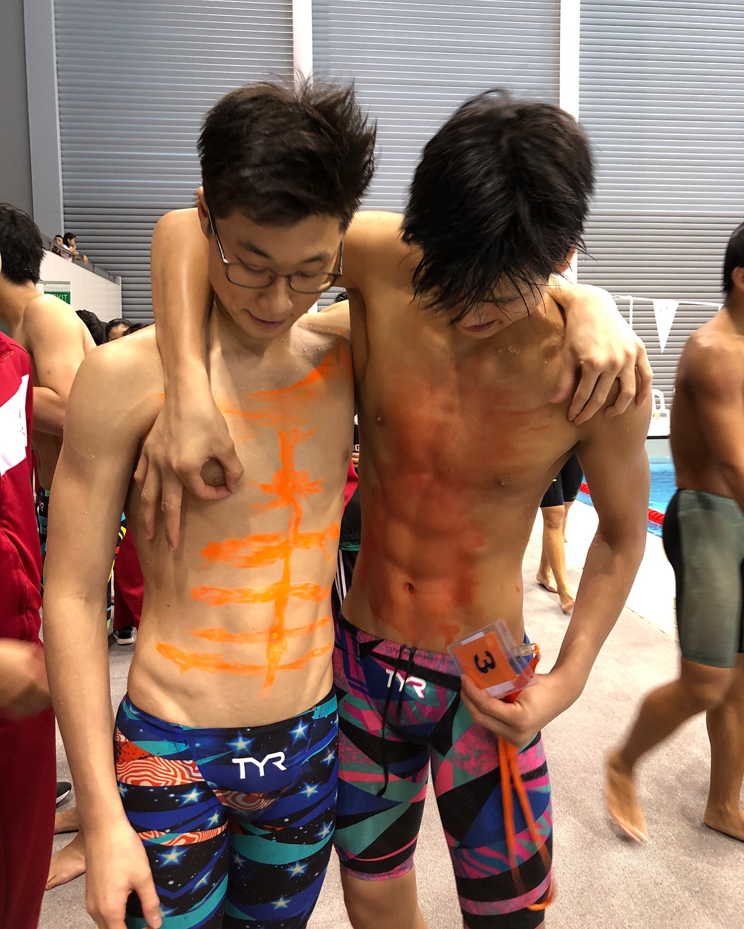 sjiguy: Owen Teo seems to have taken a liking to Ritchie Oh’s nipple.