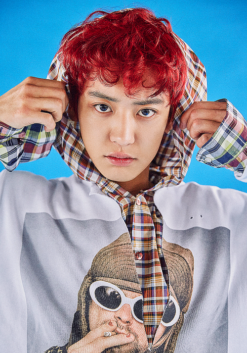 holding for chanyeol: day [433/548]↳ EXO’s CHANYEOL photographed by Lee Young-hak for EX&rsquo