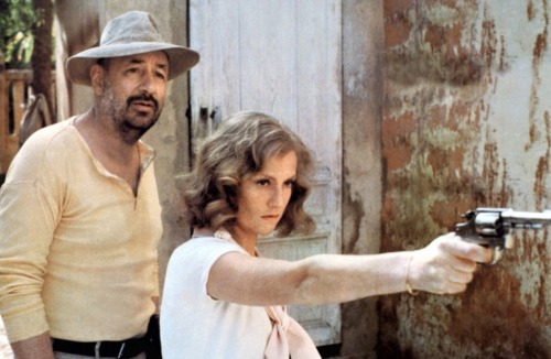 Philippe Noiret et Isabelle Huppert - Coup adult photos