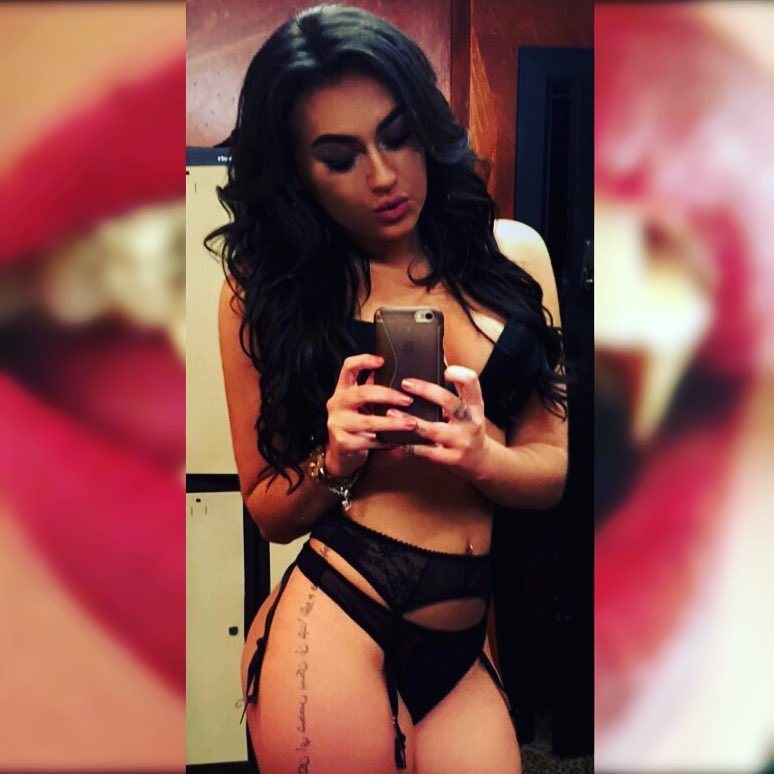 stripper-locker-room: https://www.instagram.com/deniraetaylor/