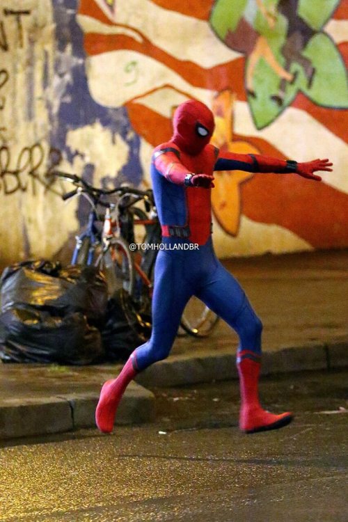 XXX cinexphile:  Tom Holland in costume on set photo