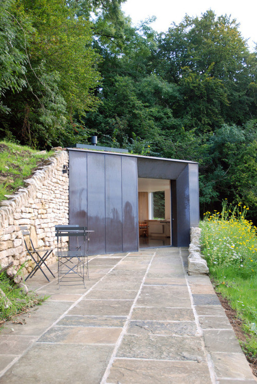ideasgn: Myrtle Cottage Garden Studio by Stonewood Design